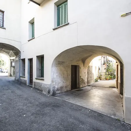 Casa Lea Апартаменты Castelveccana